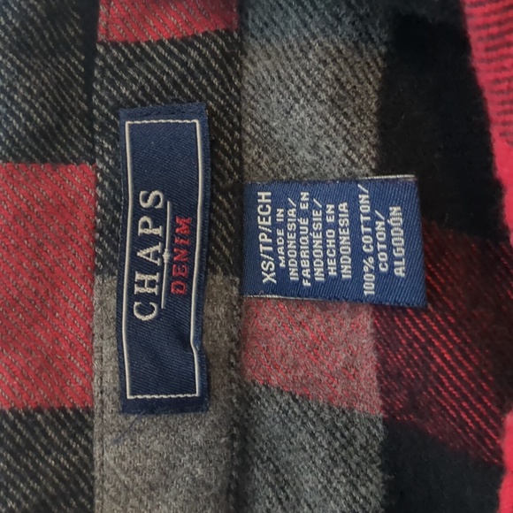 Chaps Women's zip up plaid flannel shirt - Picture 2 of 5